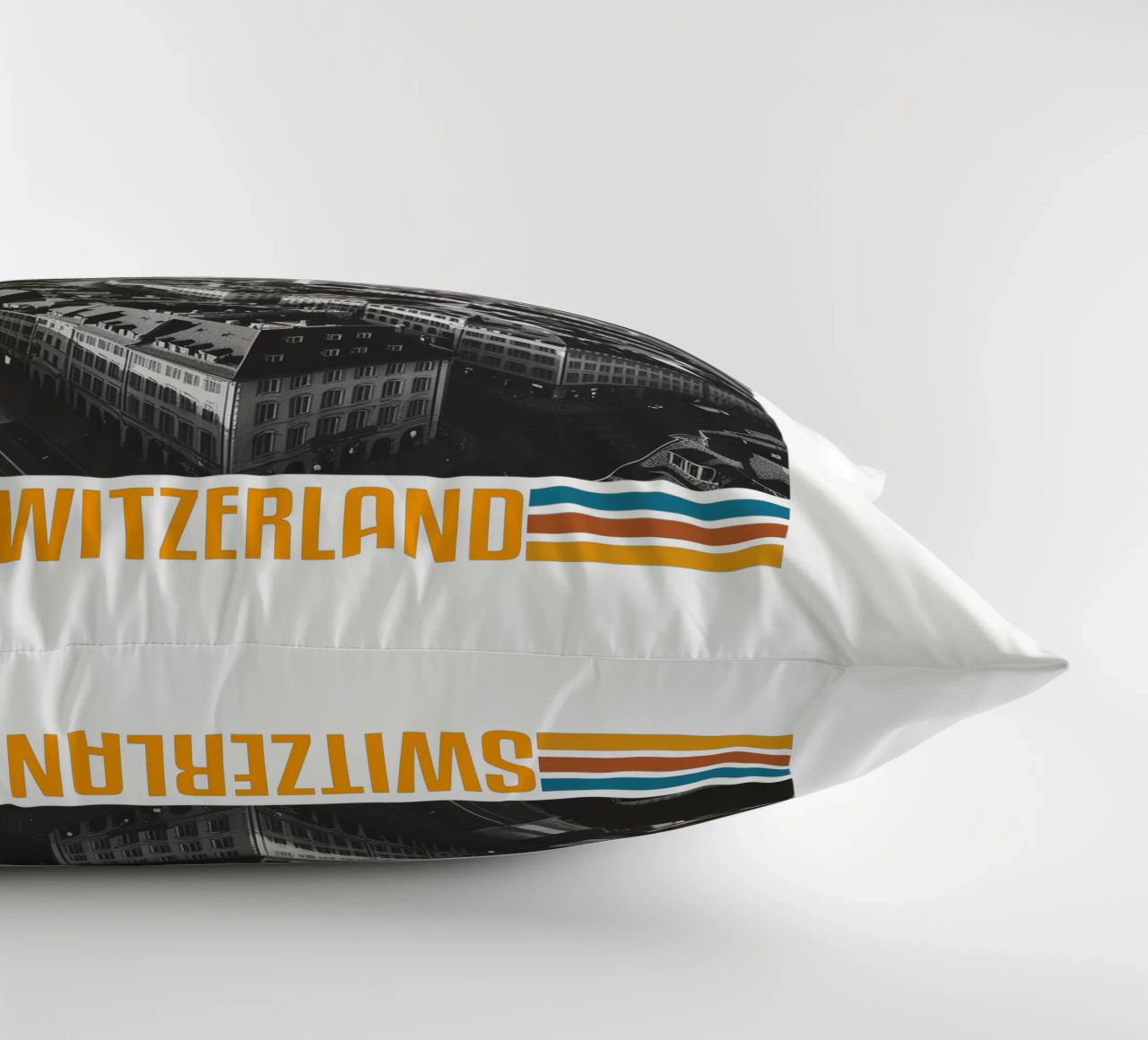 zürich stadtpanorama 70er Jahre retro klassisches Design Kissen von theganduls
