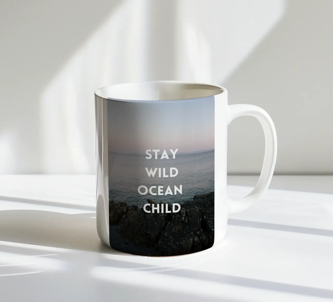 Stay Wild Ocean Child tazza in ceramica da The Wild Creative Studio