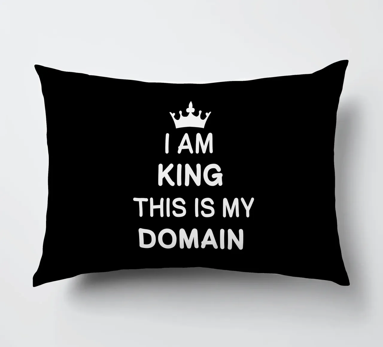 I am king. This is my domain cuscino da happieeagle
