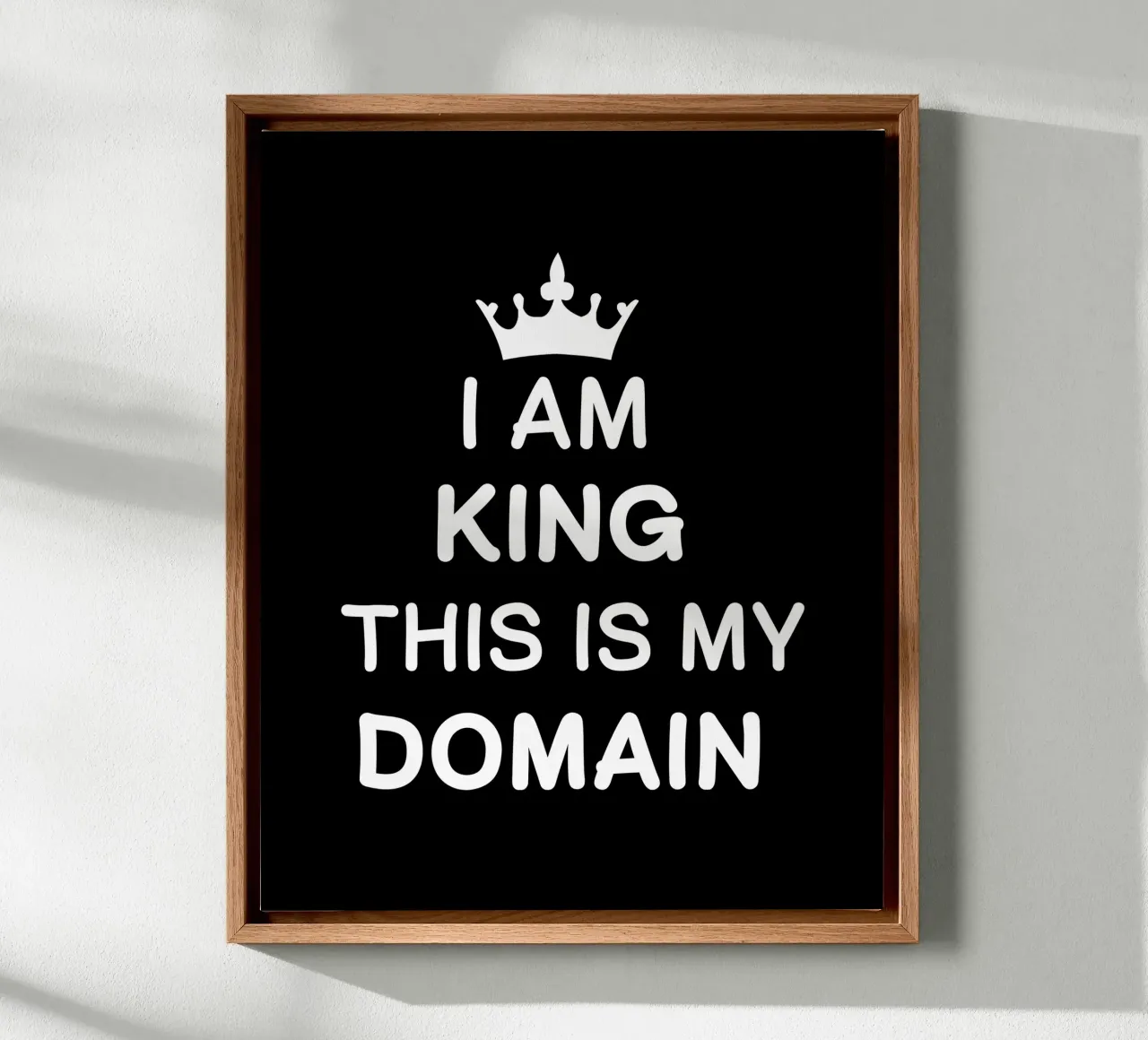I am king. This is my domain tela con Cornice a cassetta da happieeagle