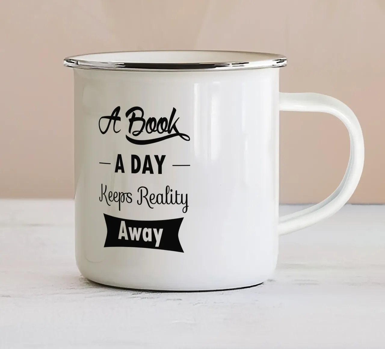 A Book A Day tazza in smalto da IndigoBird