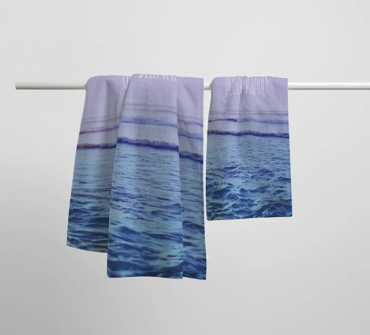 Ocean Dreamer asciugamano da bagno da Leah Flores