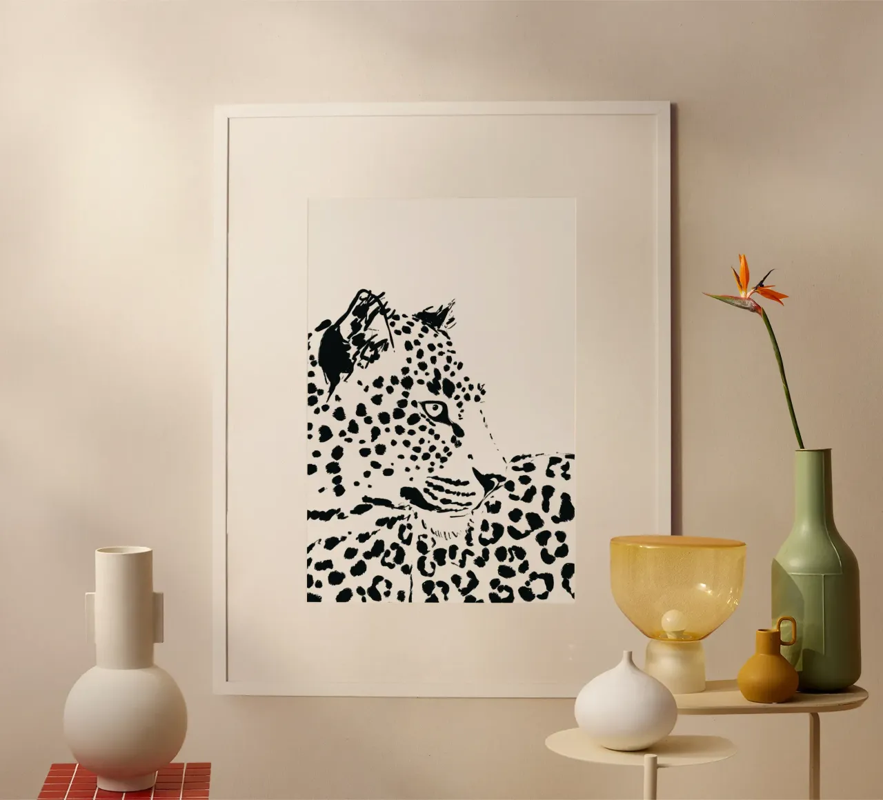 Monochrome Majesty poster con telaio in alluminio da SABRIN DEIRANI