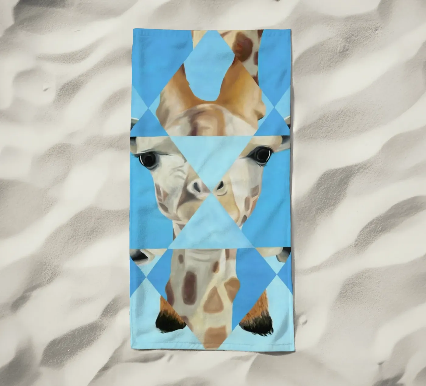 Blue Giraffe telo mare da Allison Chaplin