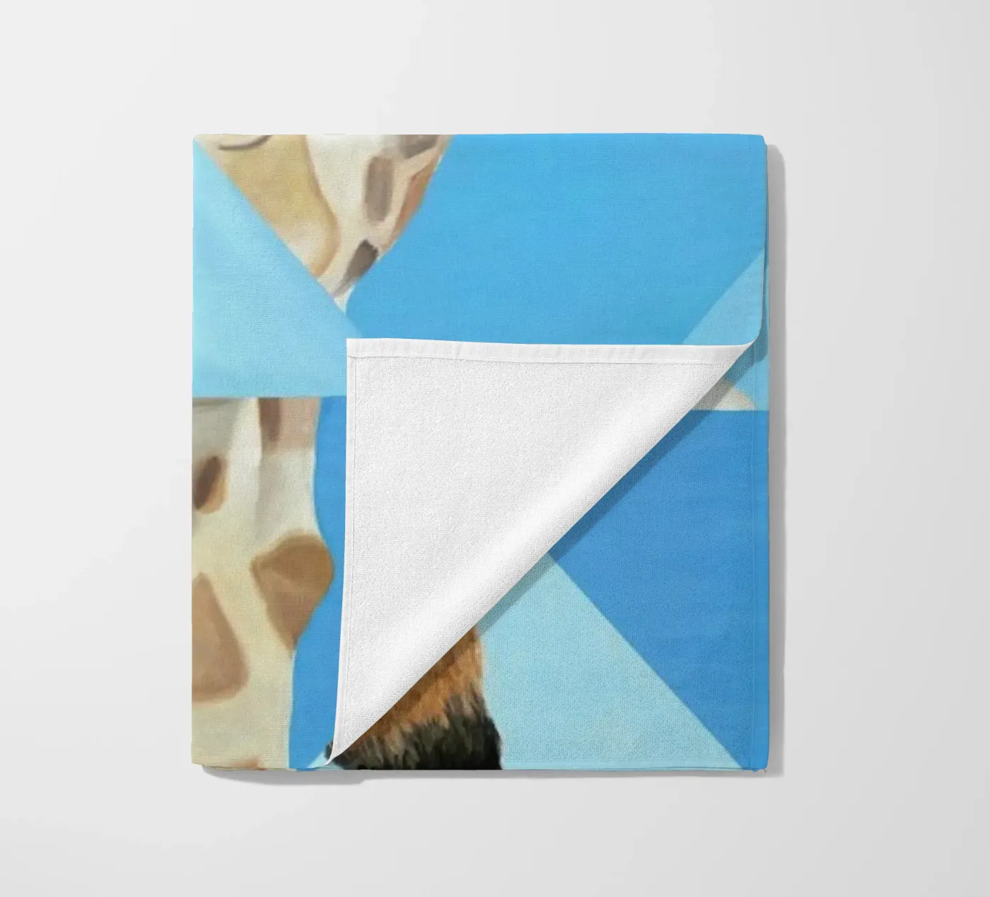 Blue Giraffe telo mare da Allison Chaplin