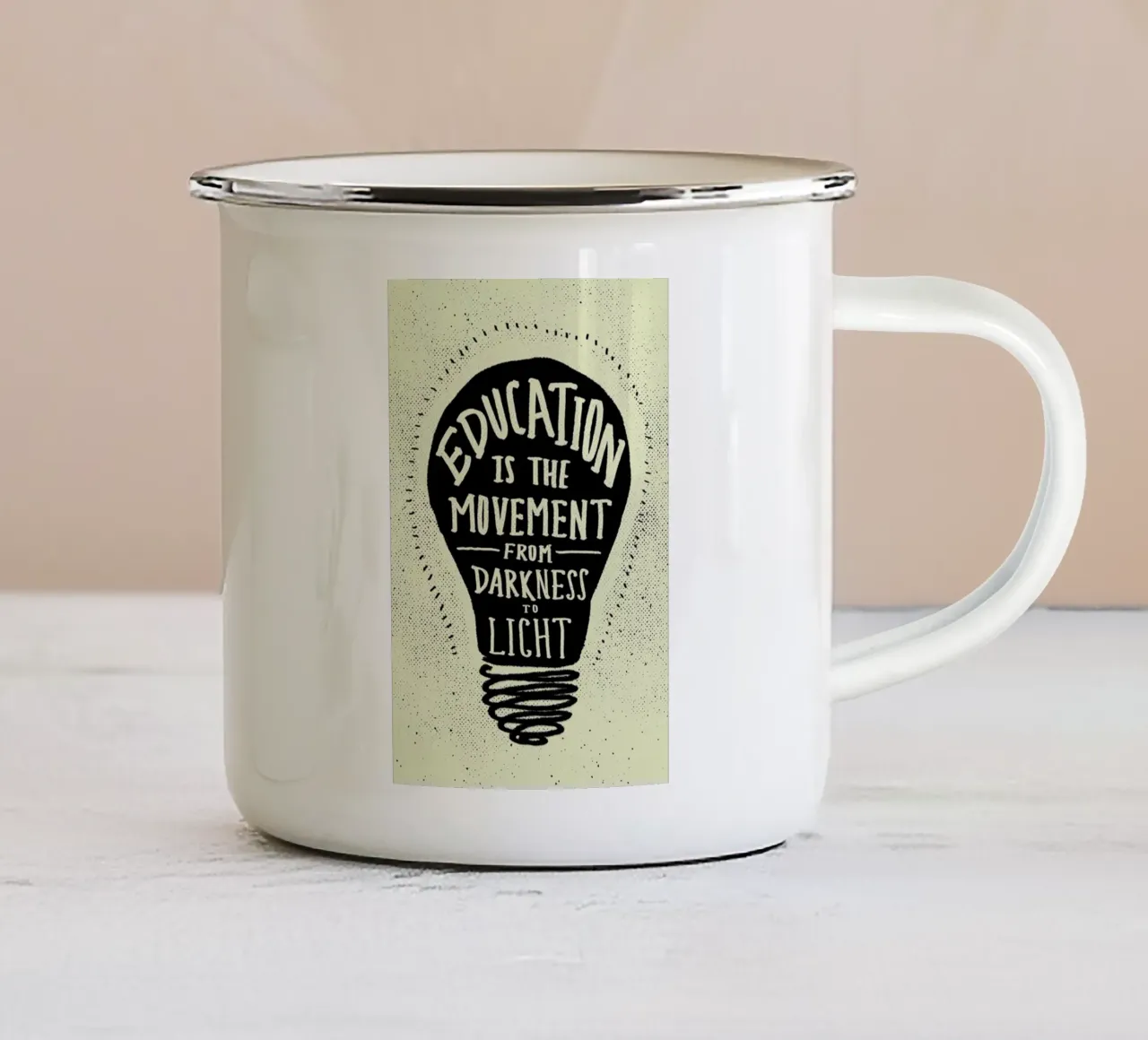 Education tazza in smalto da Leah Flores