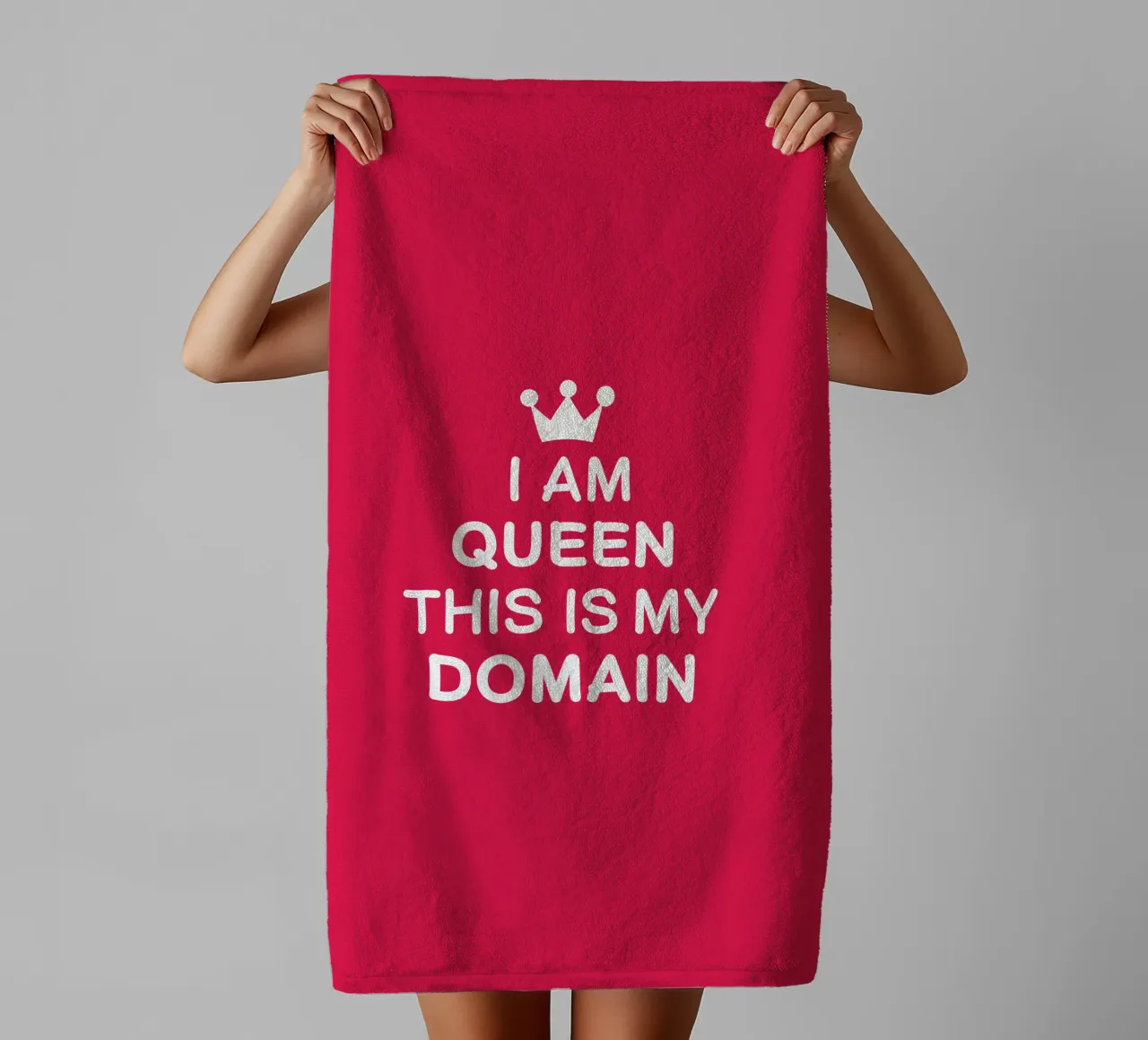I am queen. This is my domain asciugamano da bagno da happieeagle