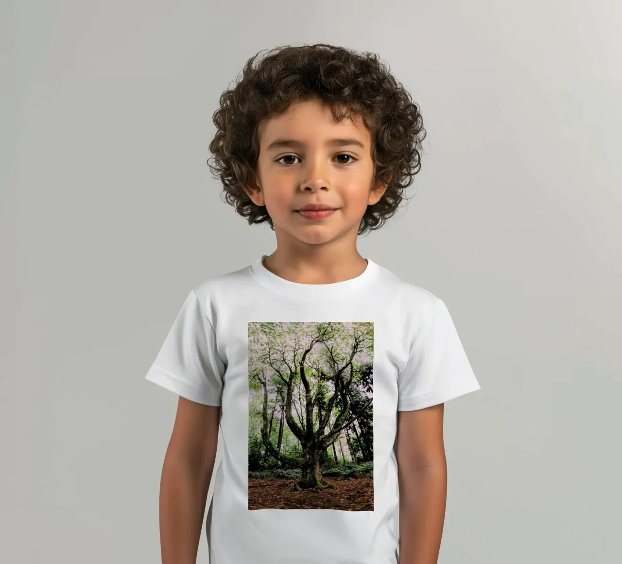 Forest Magic t-shirt bambini da Leah Flores