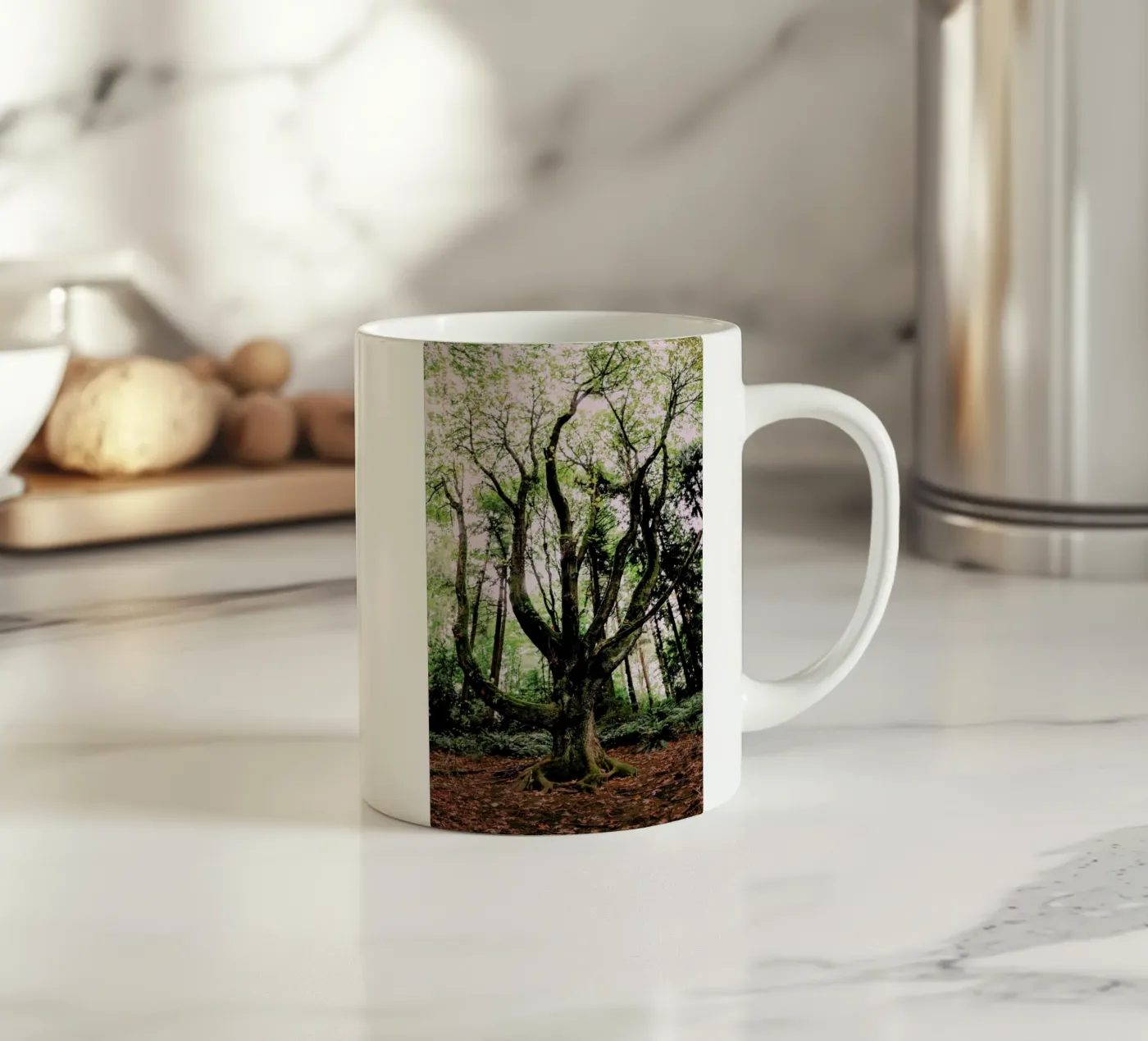 Forest Magic Keramik Tasse von Leah Flores