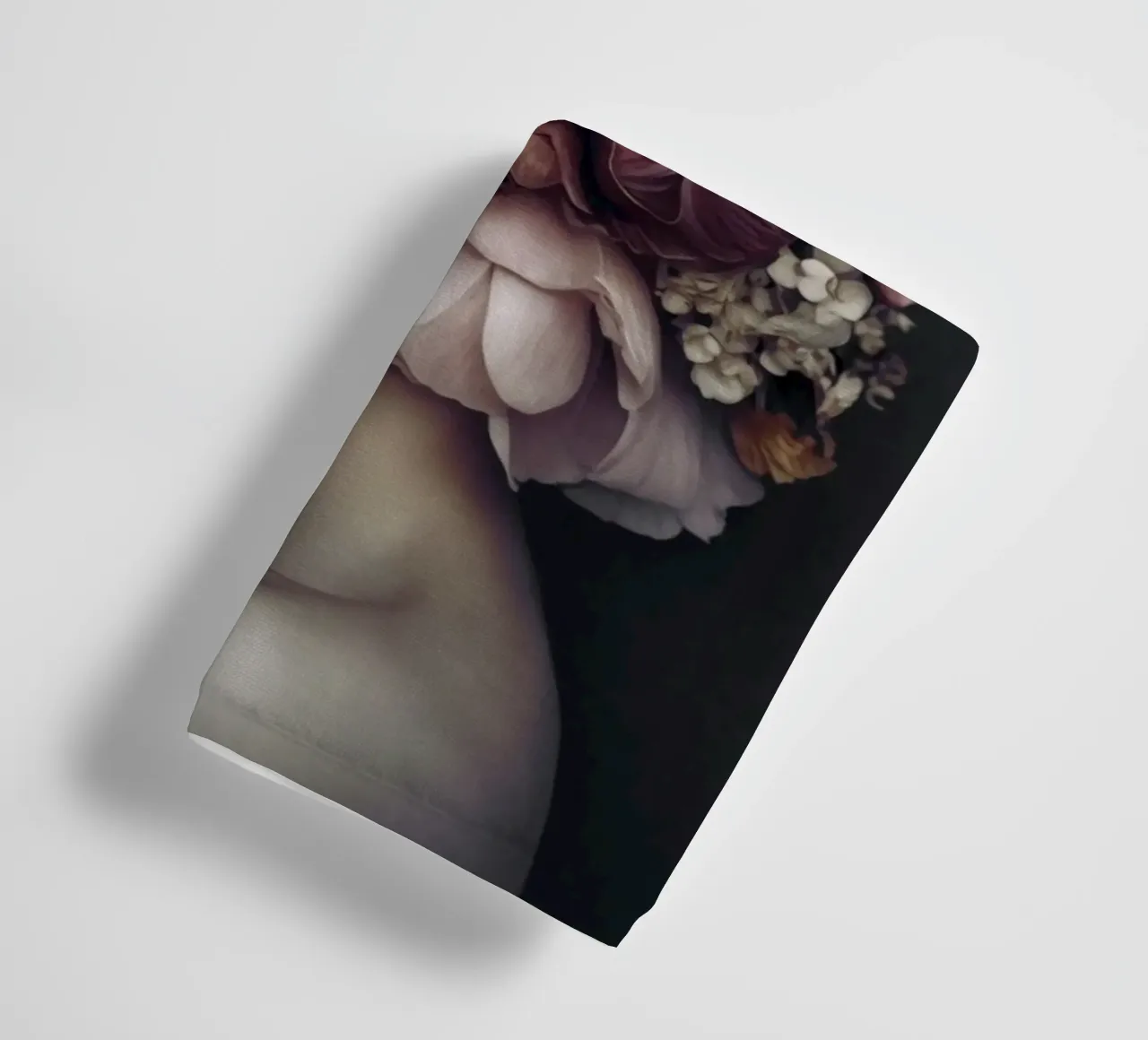 Floral Beauty Portrait towel by Andrea Haase Floral Passion