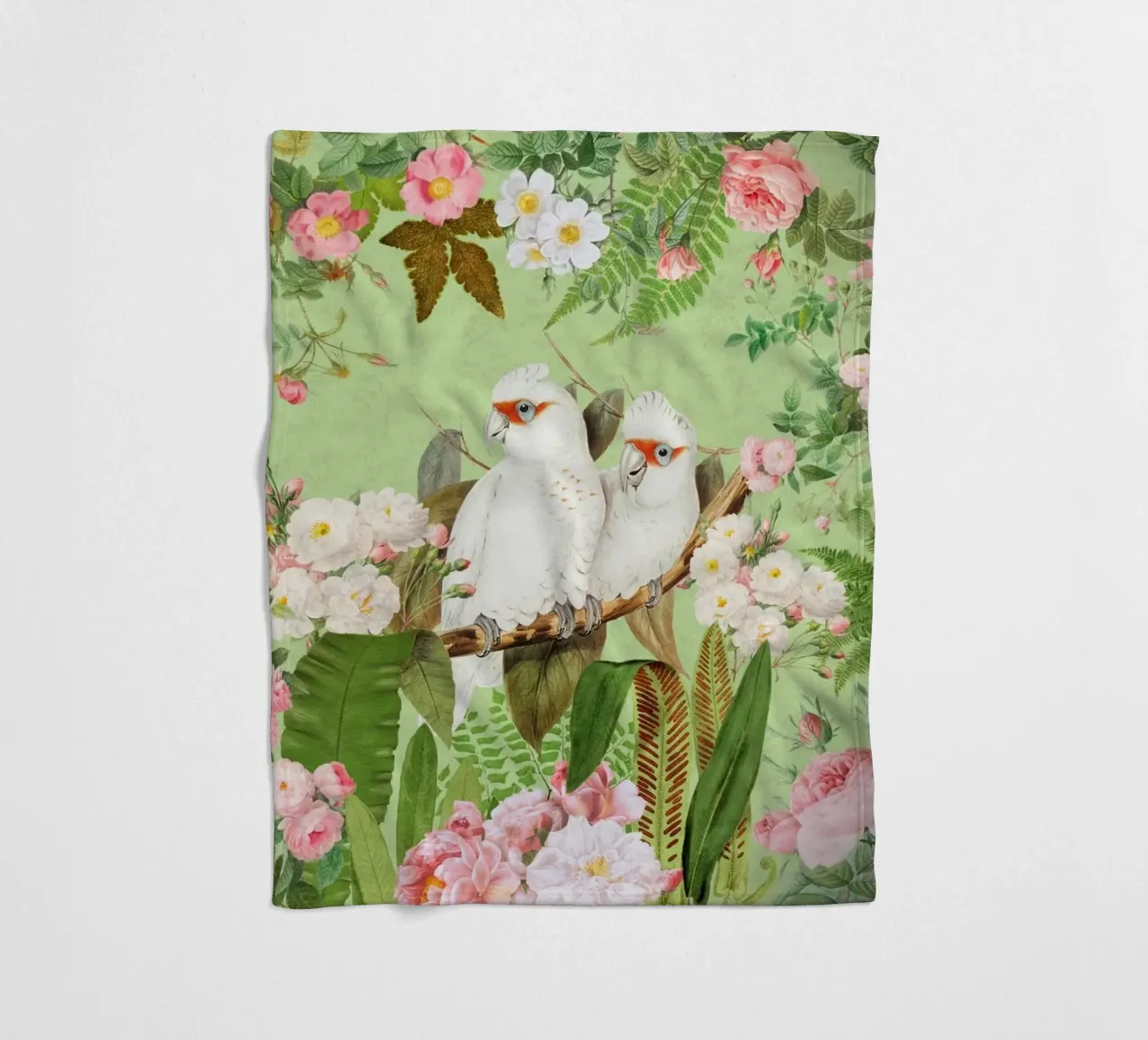 Cacatua esotici d'epoca in una splendida giungla di rose coperta in pile da Vintage World - Uta Naumann