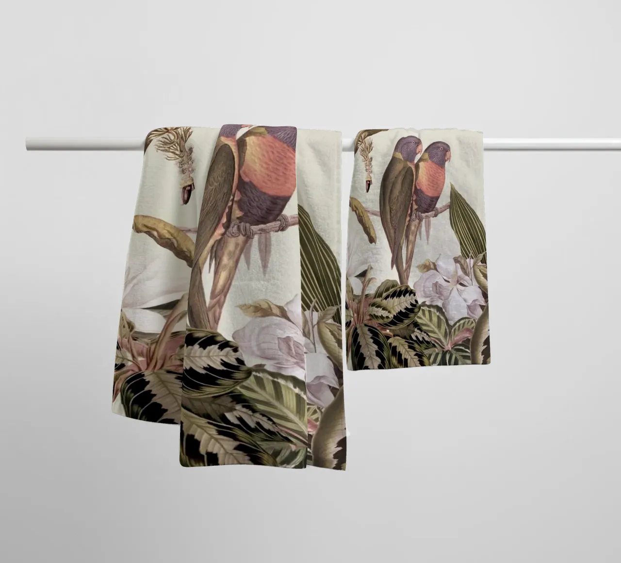 Nostalgico tropicale colorato pappagalli fauna selvatica giungla asciugamano da bagno da Vintage World - Uta Naumann