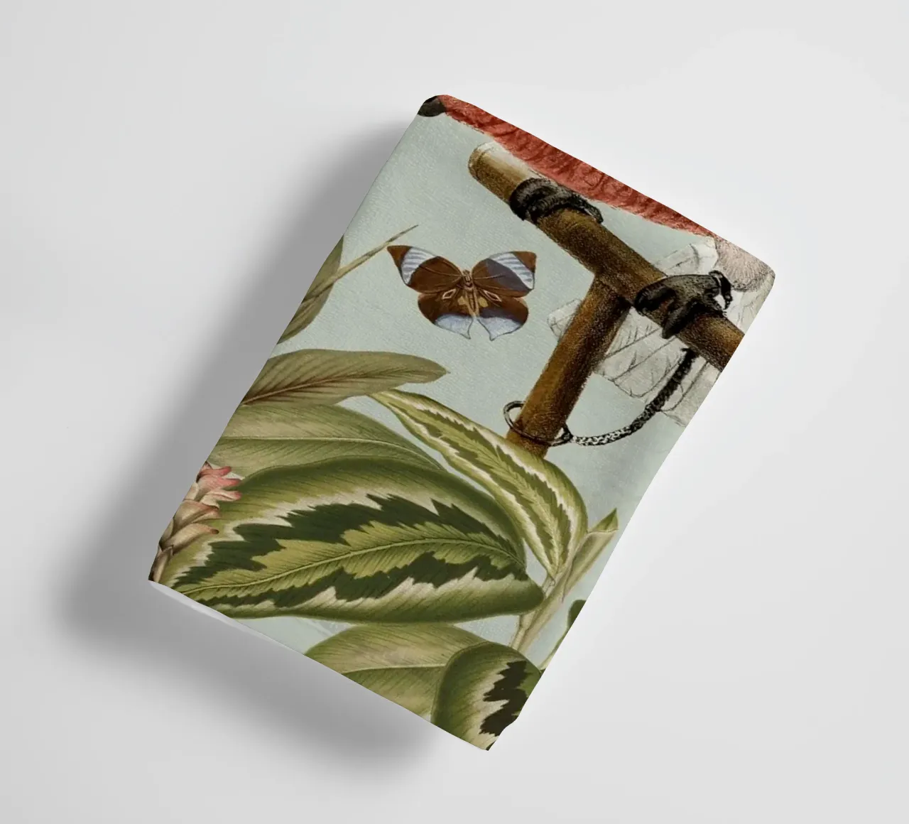 Nostálgicos loros tropicales luchan en un paisaje selvático toalla de baño de Vintage World - Uta Naumann