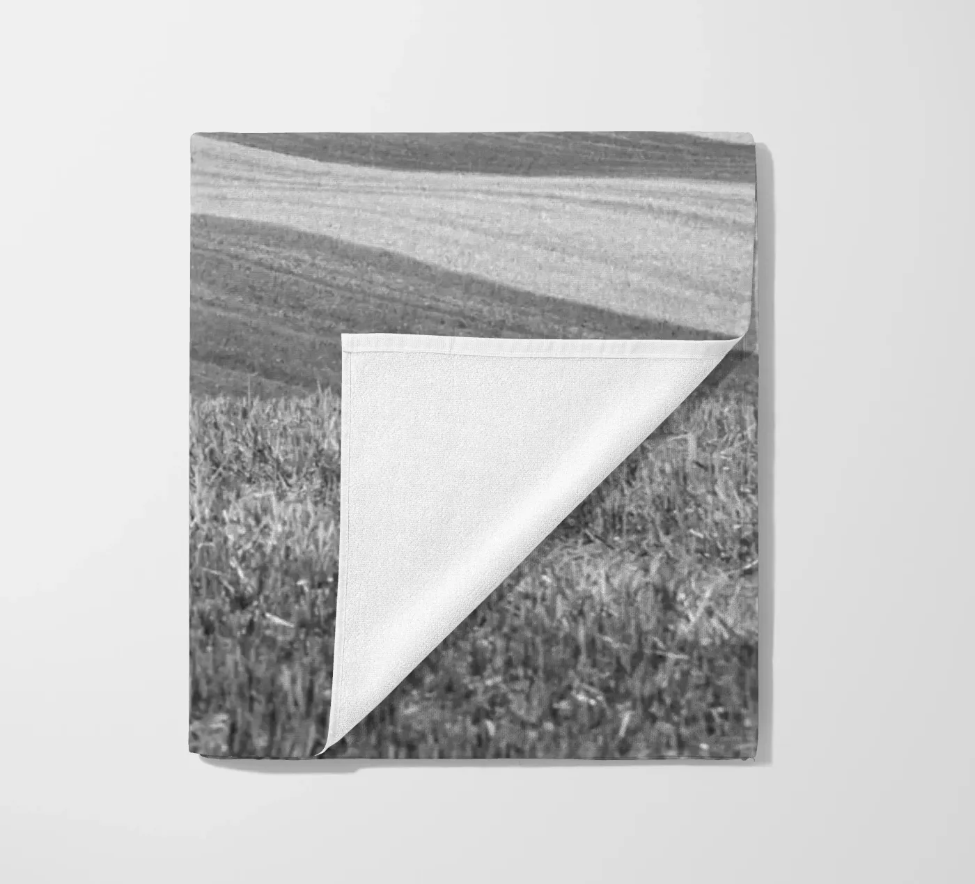 Stoppelvelden 2 strandhanddoek van Barbara Buderath Fotodesign