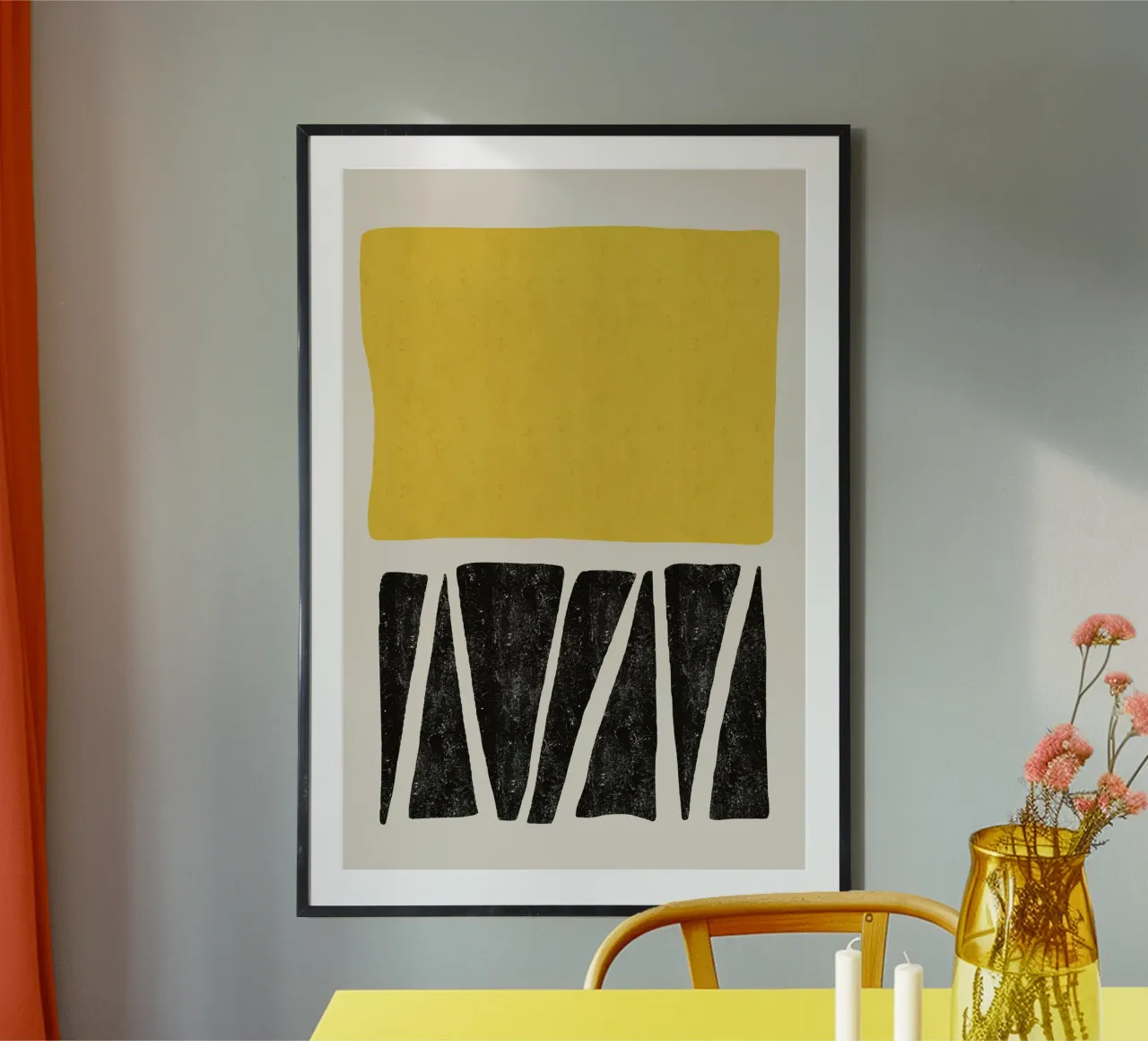Gatti e puntini - Forme gialle e nere poster con telaio in alluminio da The Artcircle