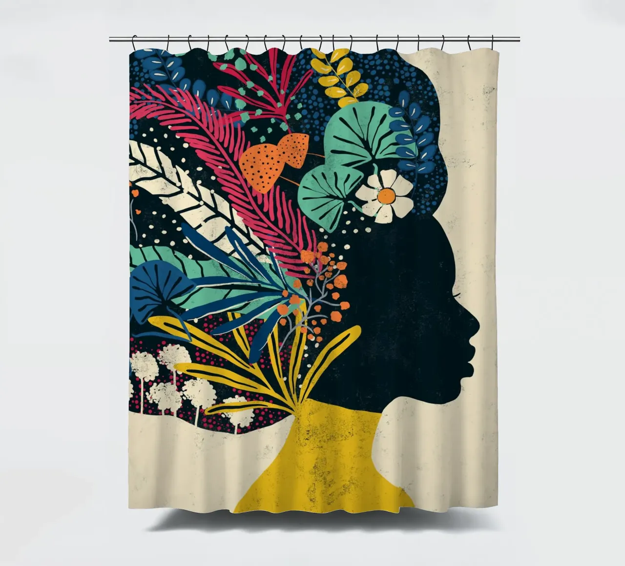 Cats & Dotz - Donna con fiori nei capelli afro tenda da doccia da The Artcircle