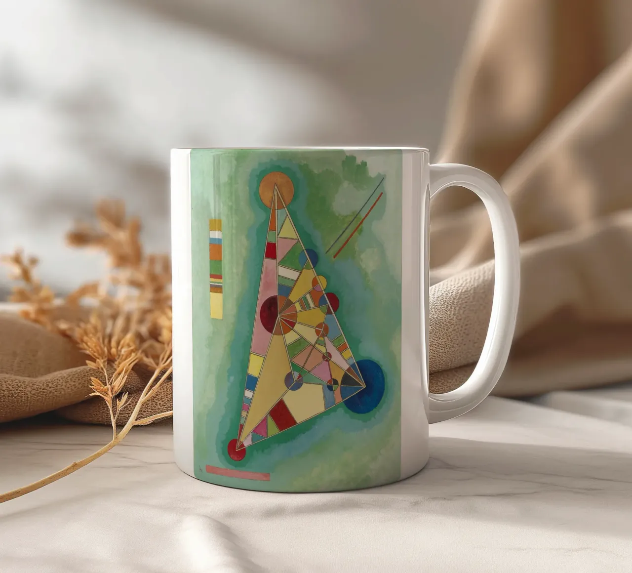 Kandinsky - Vielfarbigkeit im Dreieck Keramik Tasse von ARTOTHEK