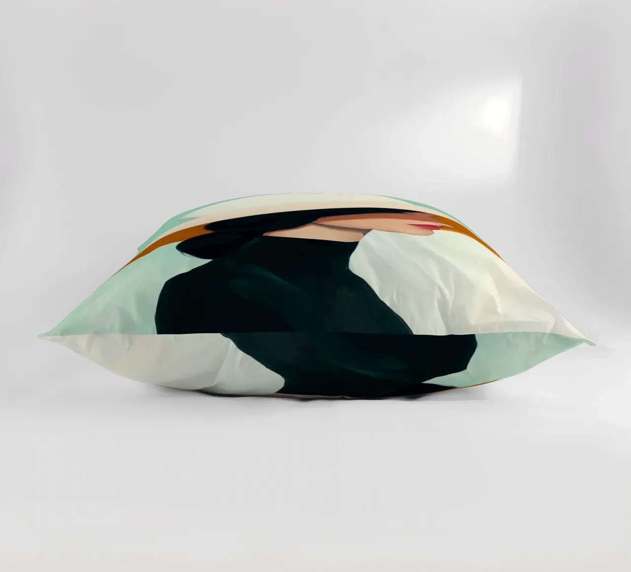 Signora con cappello bianco cuscino da Melloi Art Print
