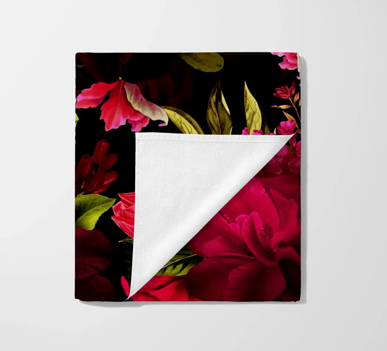 Scuro Moody Borgogna Midnight Vintage Fiori Giardino telo mare da Flower Garden - Uta Naumann