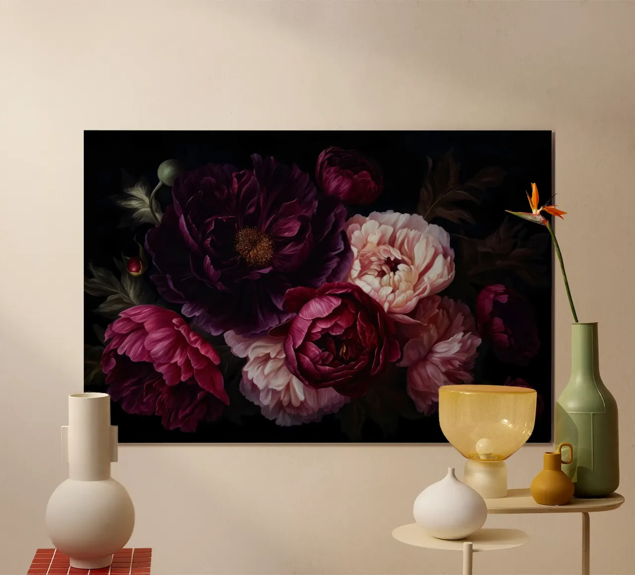 Bouquet vintage di peonie rosa e bordeaux in grassetto poster con telaio in plastica da Flower Garden - Uta Naumann