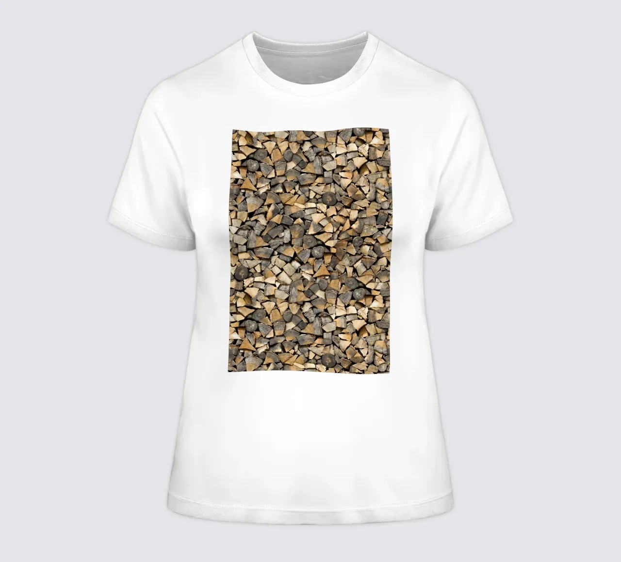 Rustic Warmth: Stacked Firewood t-shirt da donna da Curious Collections by Marielle Leenders