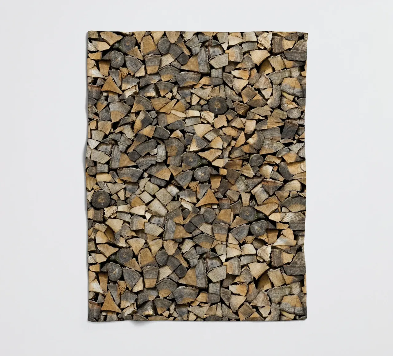 Rustic Warmth: Stacked Firewood coperta in pile da Curious Collections by Marielle Leenders