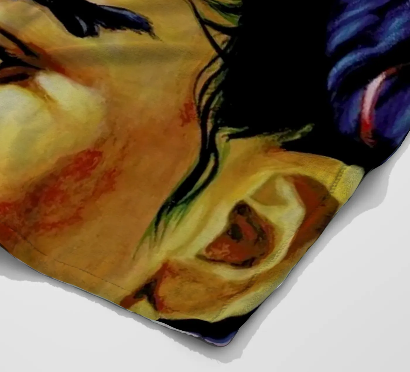 Frida coperta in pile da Jared Yamahata