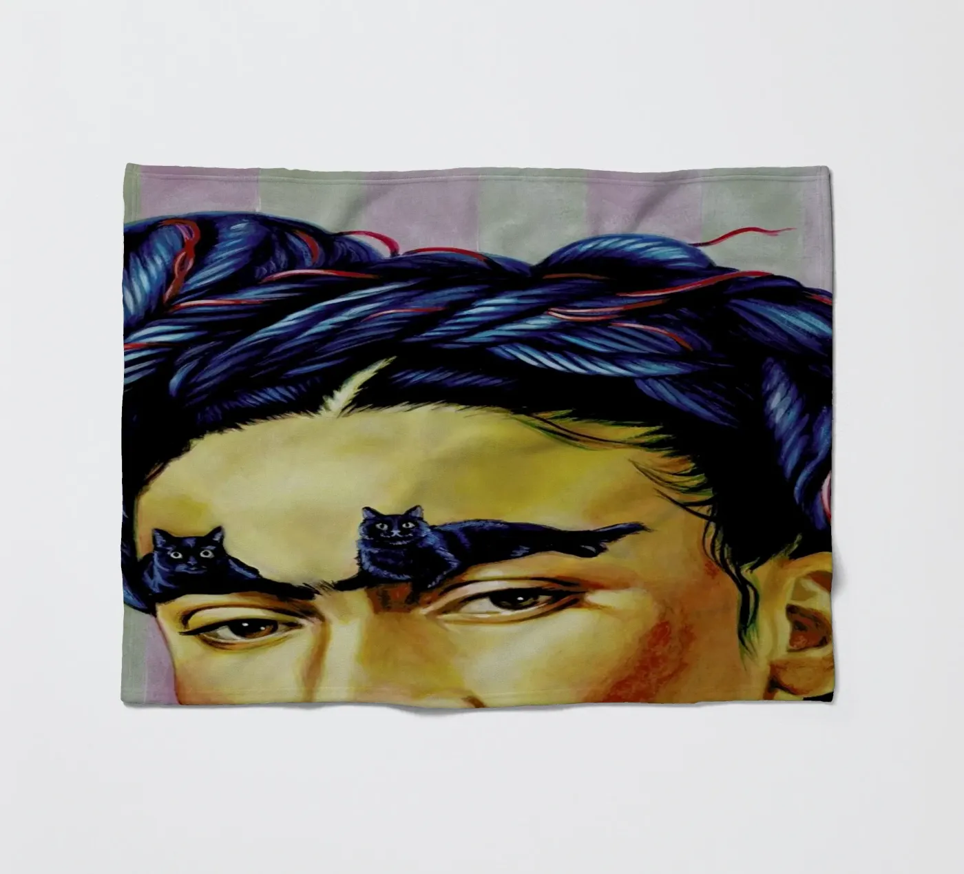 Frida coperta in pile da Jared Yamahata