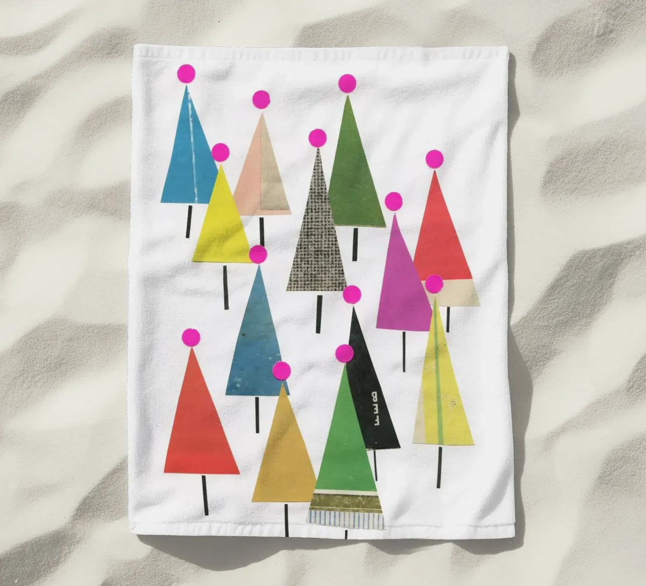 Foresta invernale telo mare da Cassia Beck Collage