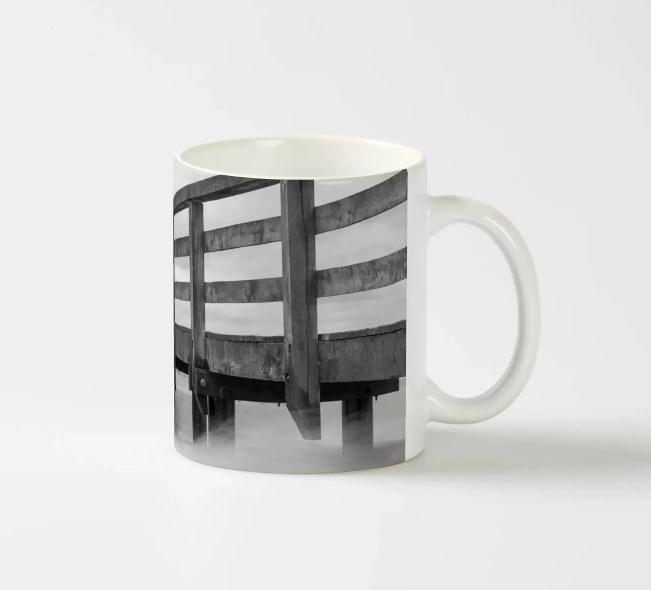 Vecchio molo tazza in ceramica da Barbara Buderath Fotodesign