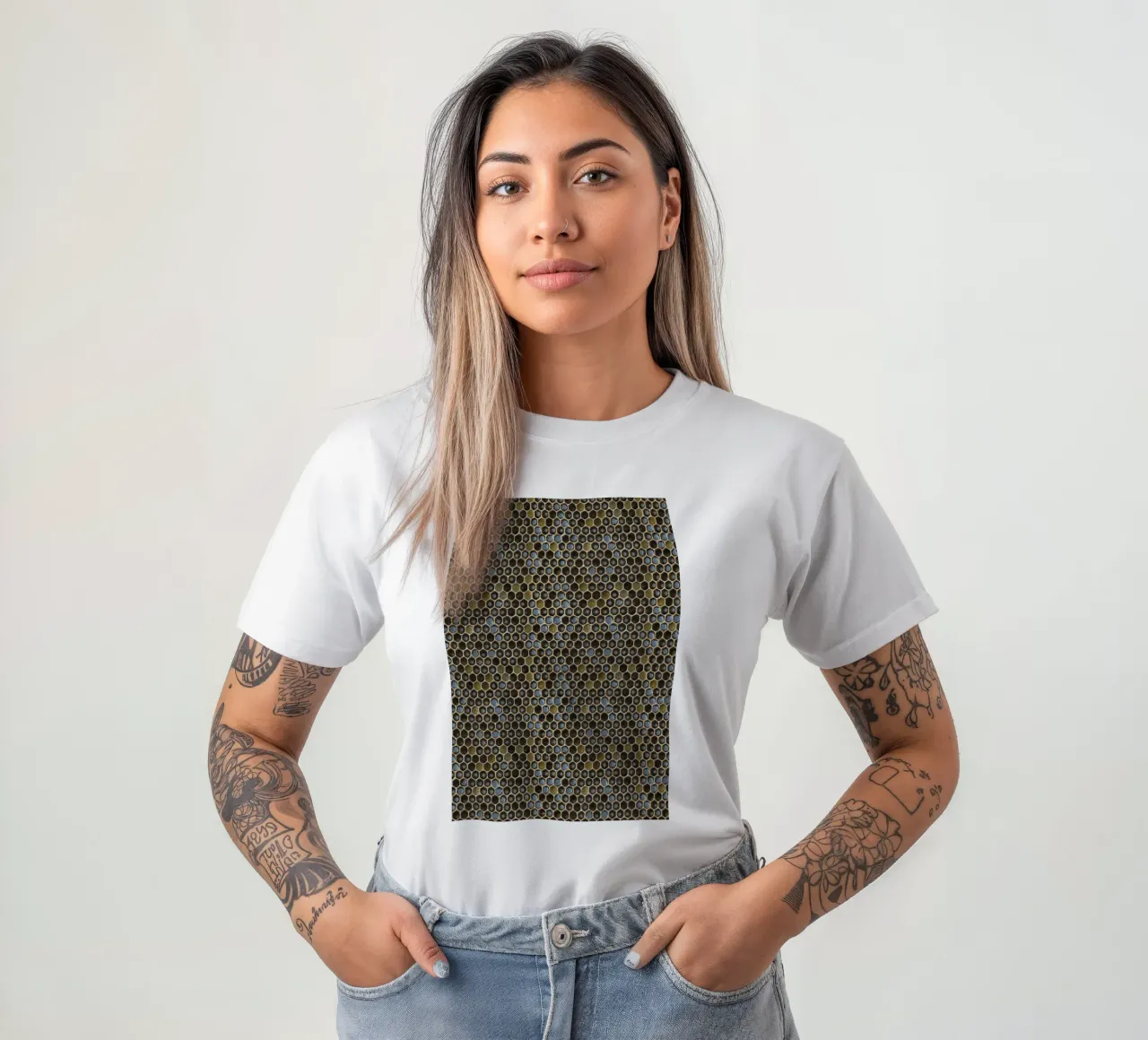 Golden Geometry: Honeycomb Pattern t-shirt da Curious Collections by Marielle Leenders