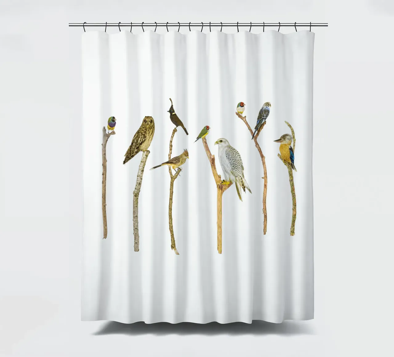 Branching Beauty: Birds on Branches tenda da doccia da Curious Collections by Marielle Leenders