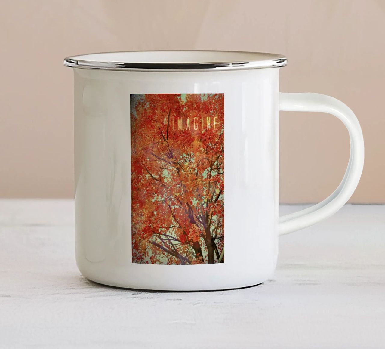 Imagine tazza in smalto da Robin Delean