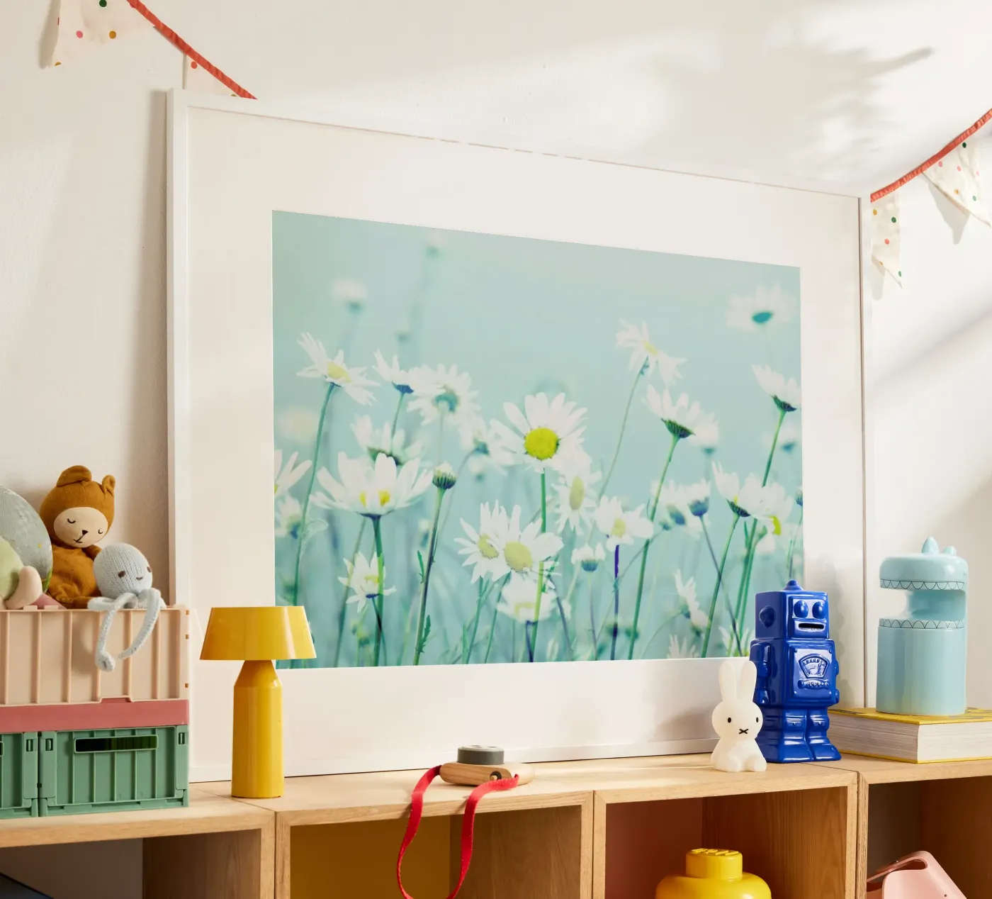 Dancing Daisies poster van Robin Delean
