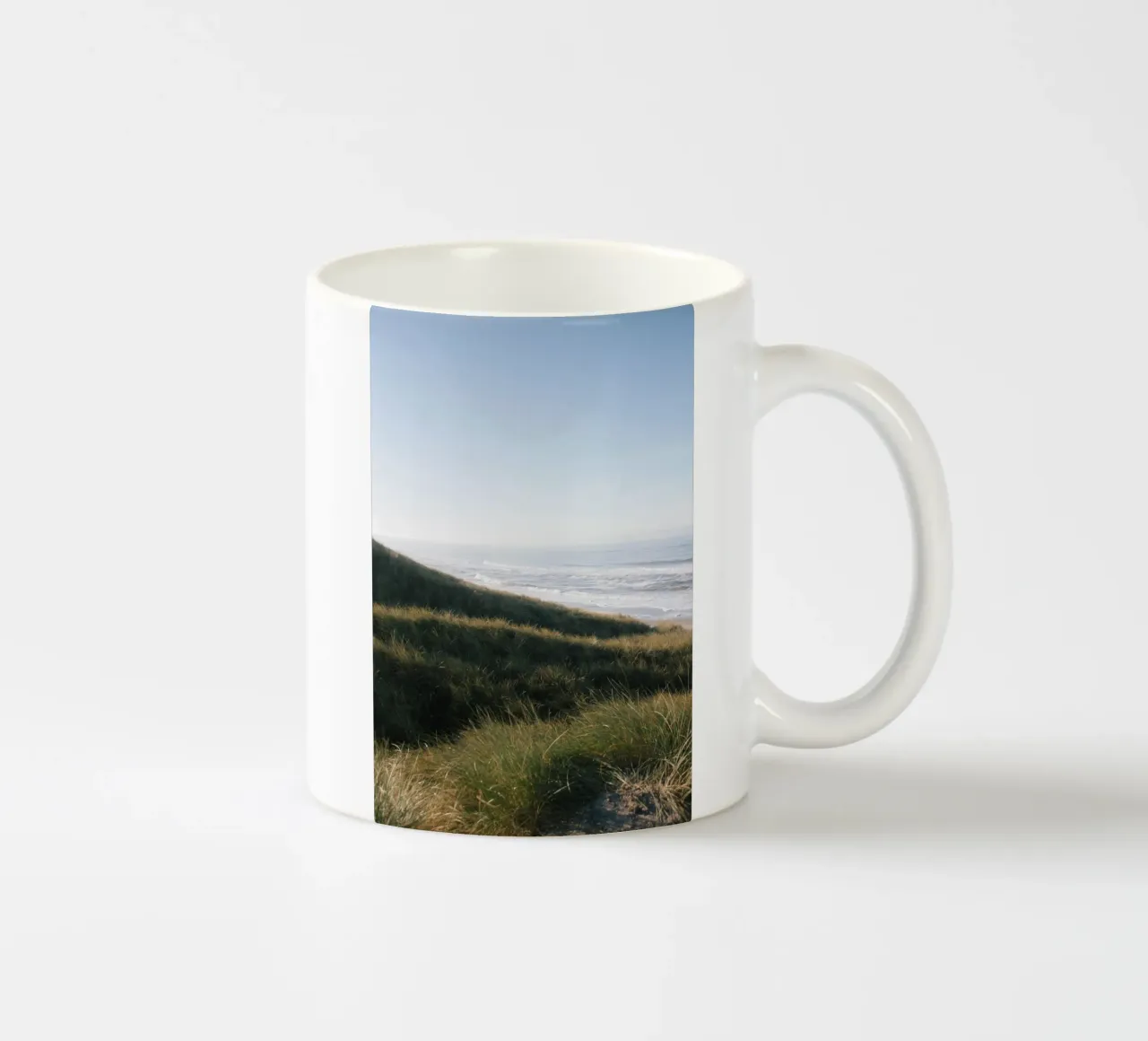 Morning Ocean View tazza in ceramica da The Wild Creative Studio