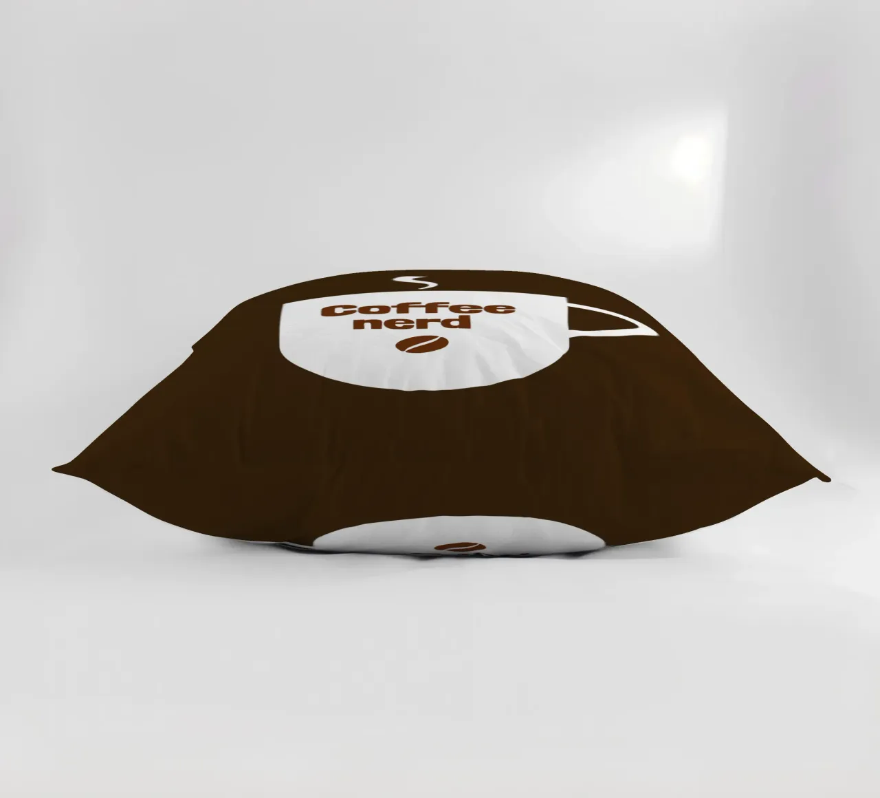 Coffee nerd cuscino da happieeagle