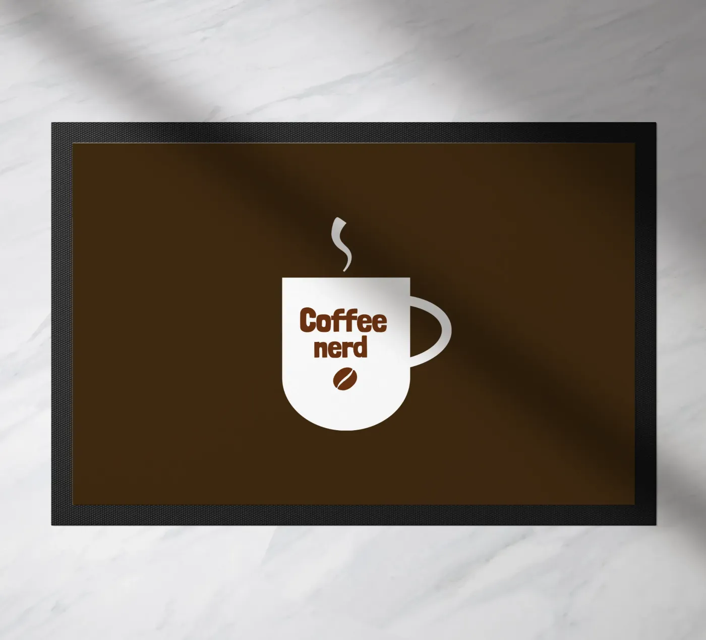 Coffee nerd Fußmatte von happieeagle