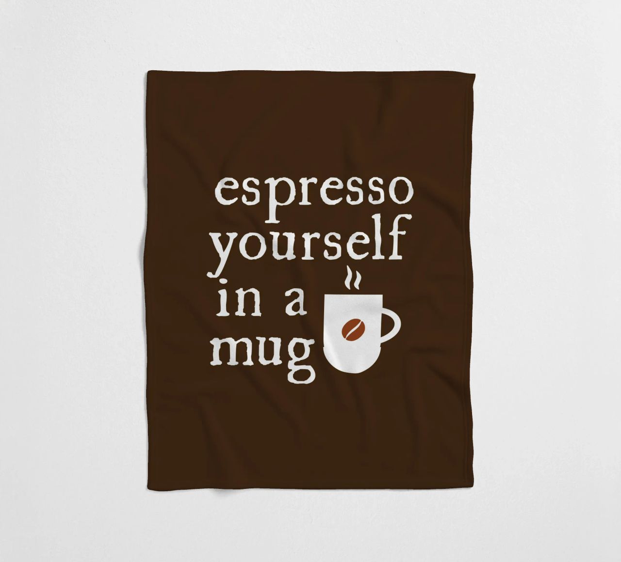 Espresso yourself in a mug Fleecedecke von happieeagle