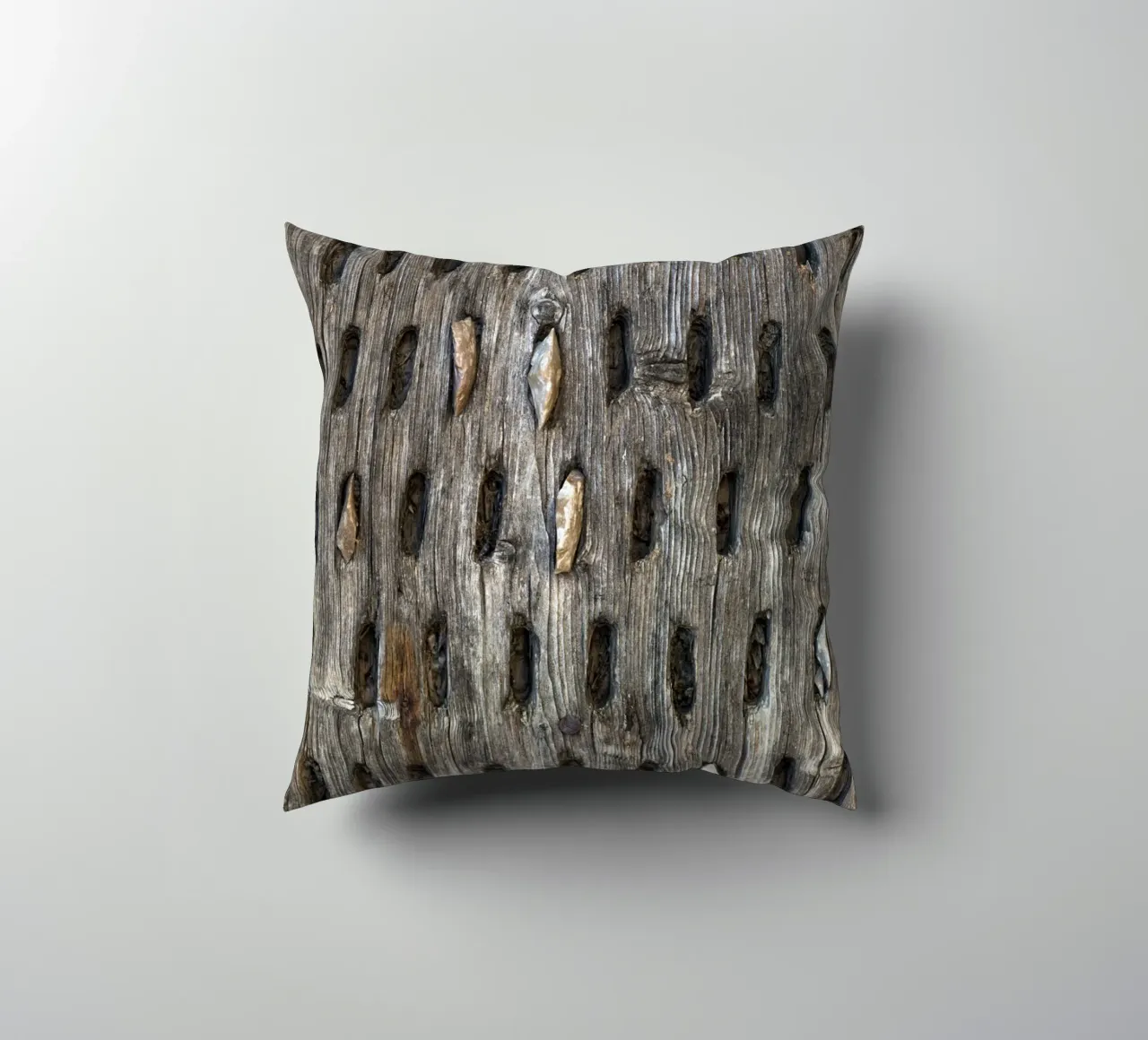 Timeless Arithmetic: Ancient Wooden Abacus cuscino da Curious Collections by Marielle Leenders