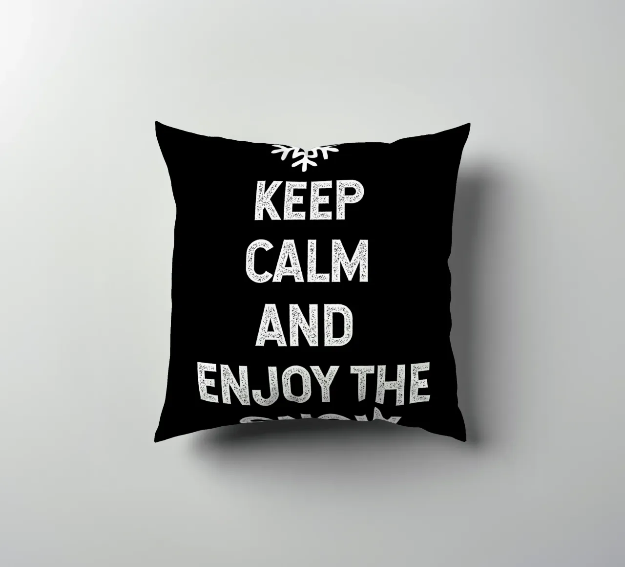 keep calm and enjoy the snow cuscino da happieeagle