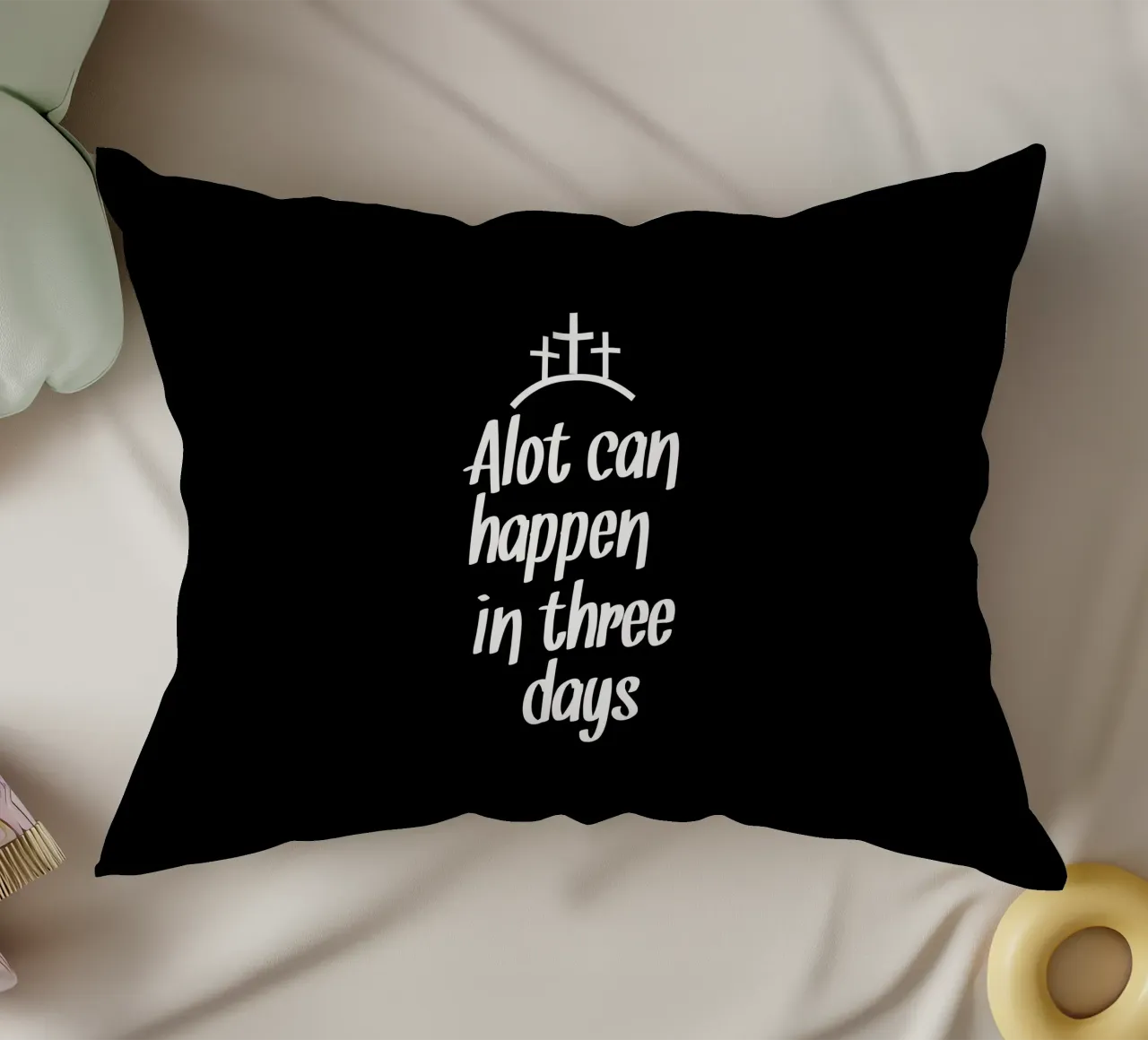 Alot can happen in 3 days cuscino da happieeagle