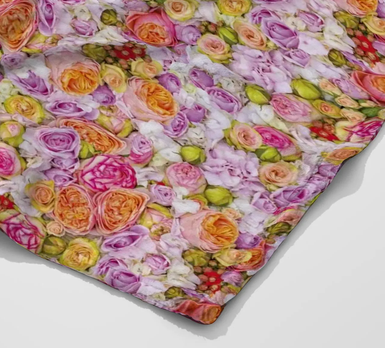 Delizia in fiore: Modello di mini rosa coperta in pile da Curious Collections by Marielle Leenders
