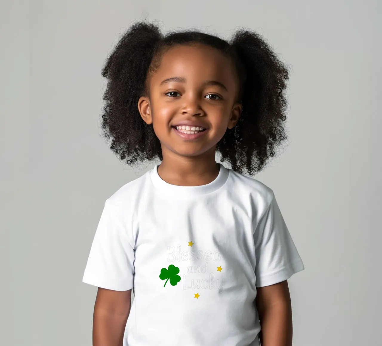 Blessed and lucky t-shirt bambini da happieeagle