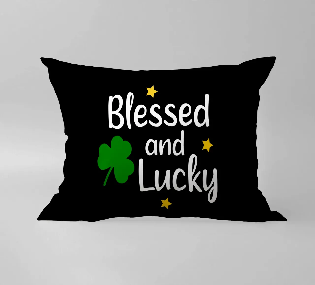 Blessed and lucky cuscino da happieeagle