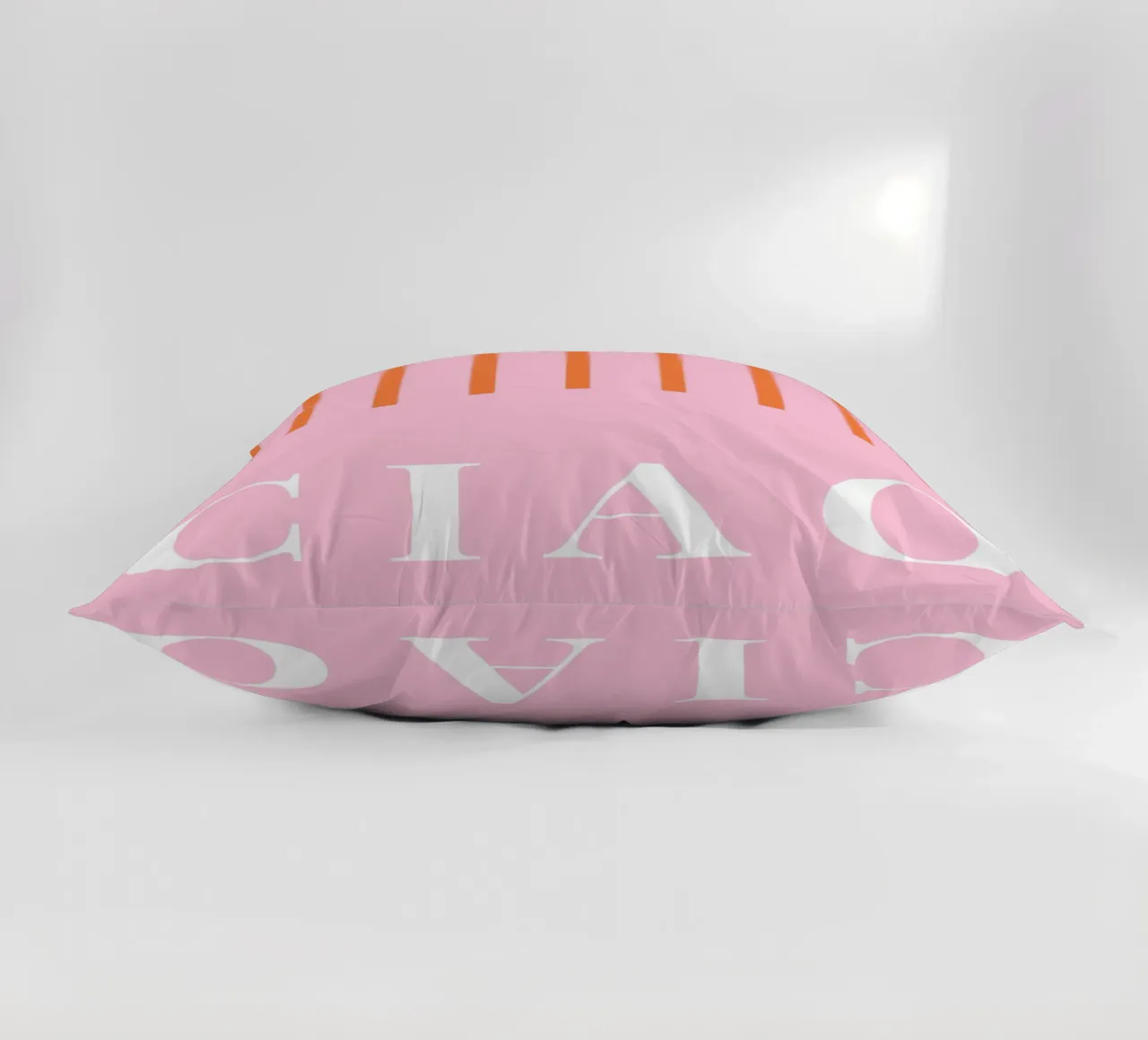 Ciao Print Kissen von Bella Studio