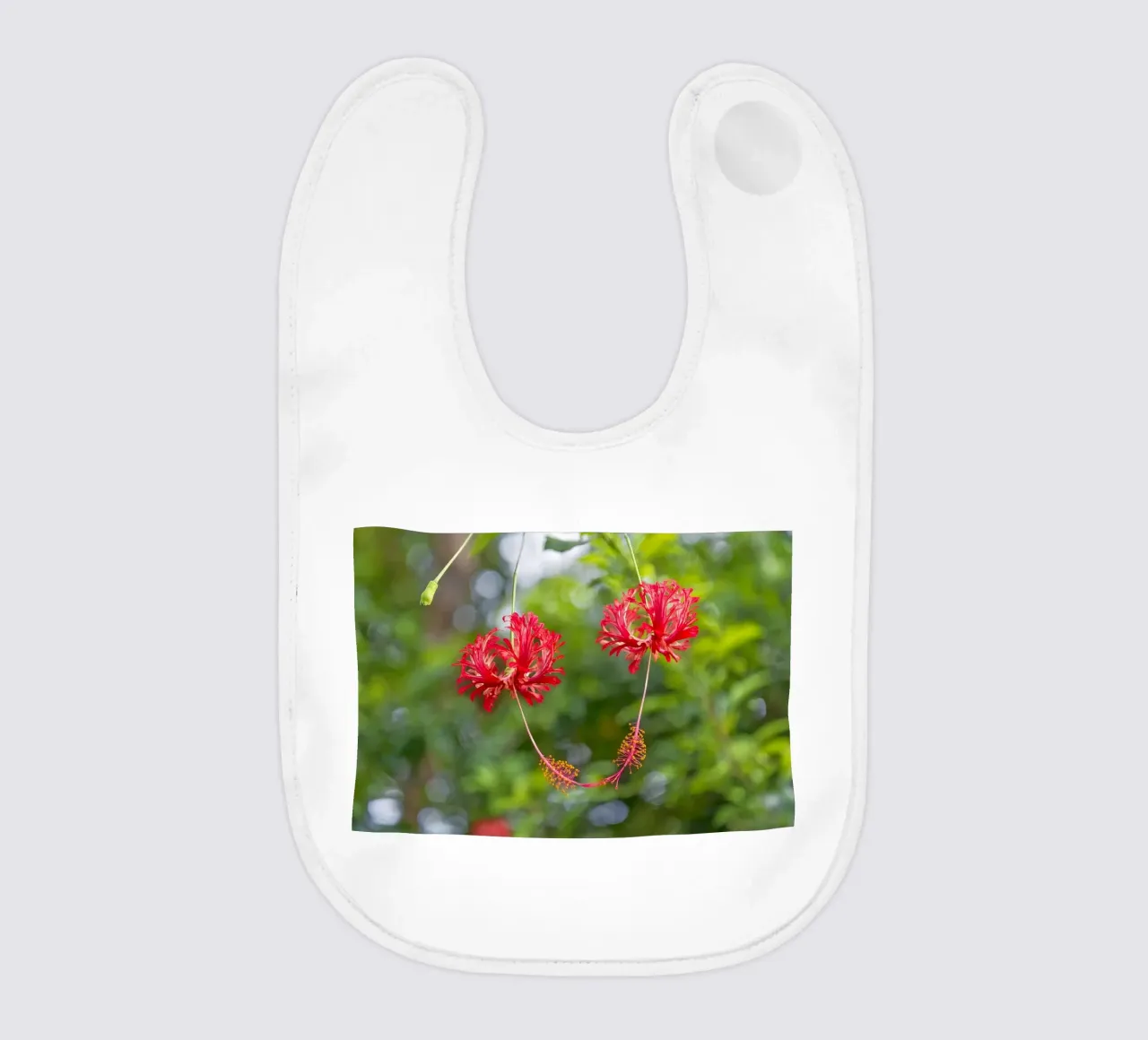 Romantic Touch: Hibiscus Blooms bavaglino da Curious Collections by Marielle Leenders