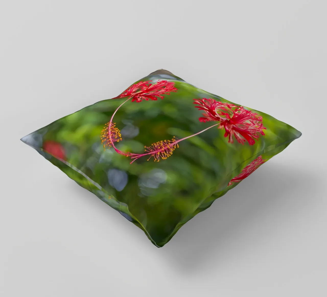Romantic Touch: Hibiscus Blooms cuscino da Curious Collections by Marielle Leenders