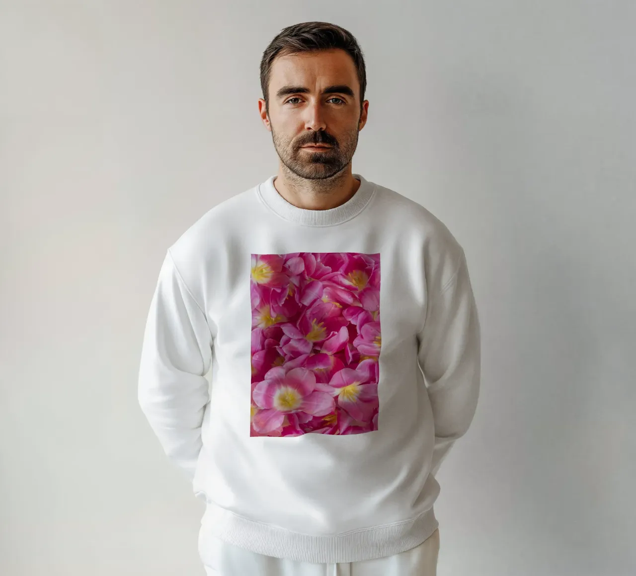 Serenità di primavera: Un bel tulipano rosa felpa da Curious Collections by Marielle Leenders