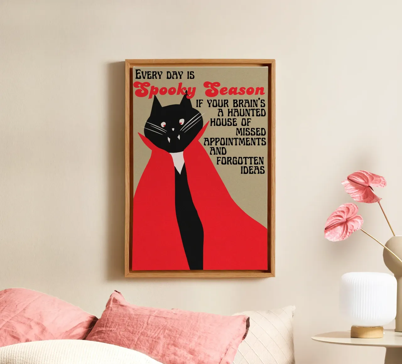 Jeder Tag ist gruselige Jahreszeit - Vampir-Katzen-Illustration Leinwand mit Schattenfugenrahmen von Lisa Jureczko Arts Illustration