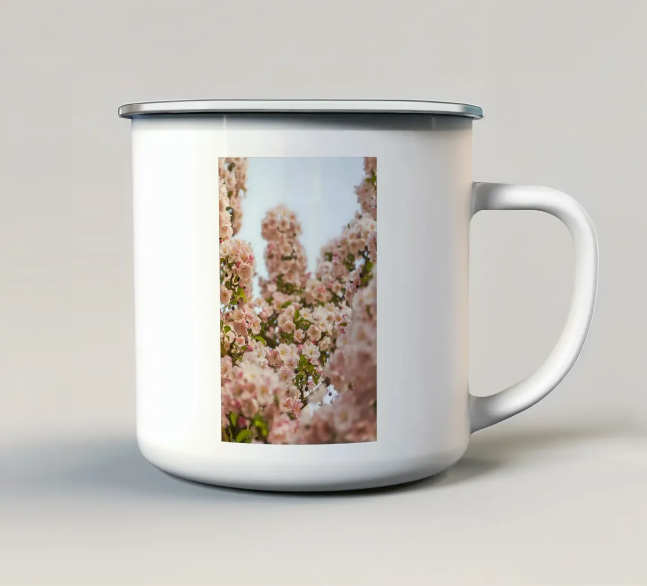 Incantevole fiore rosa tazza in smalto da Curious Collections by Marielle Leenders